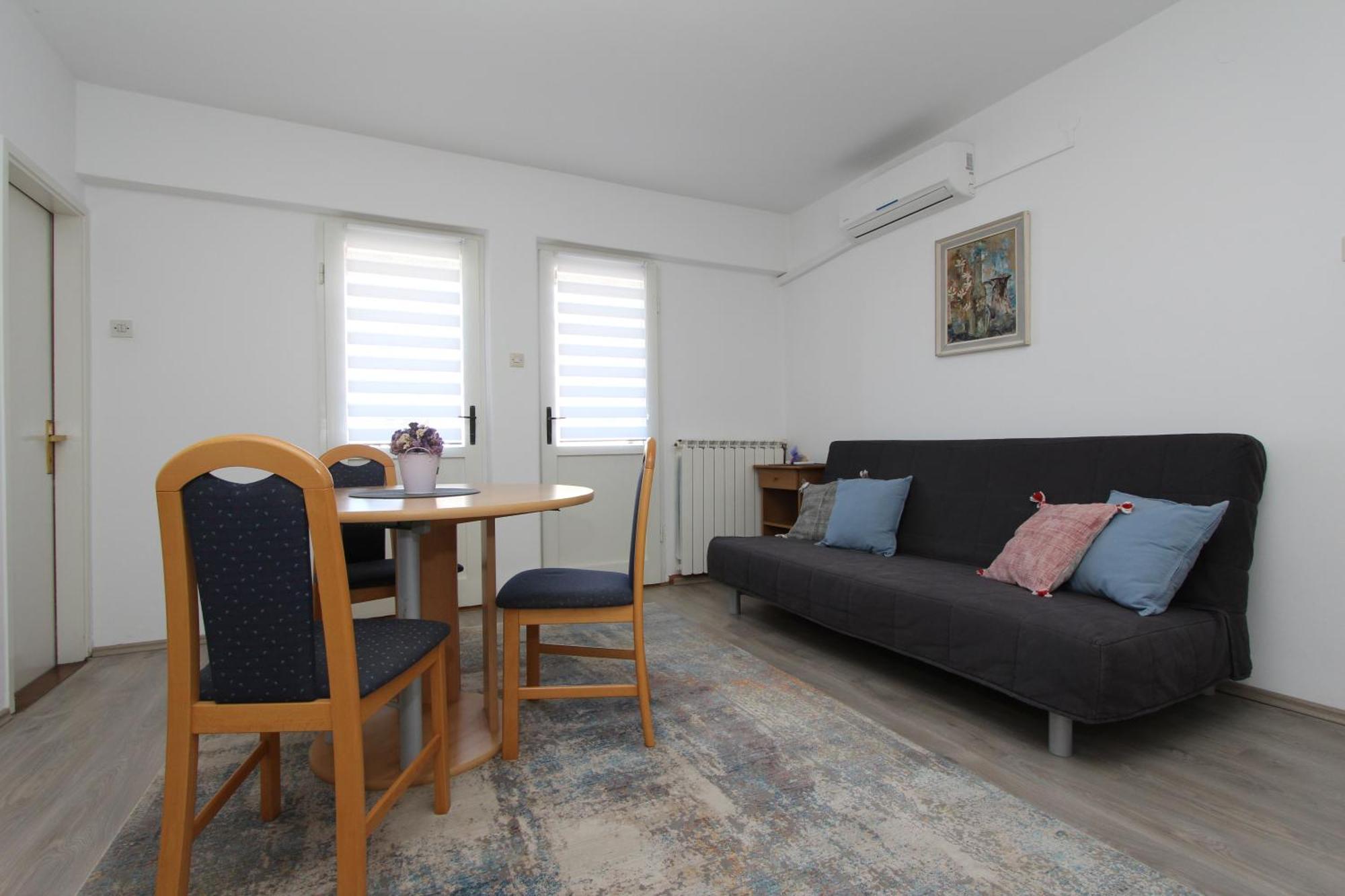 Rooms And Apartments Dino Rovinj Bagian luar foto